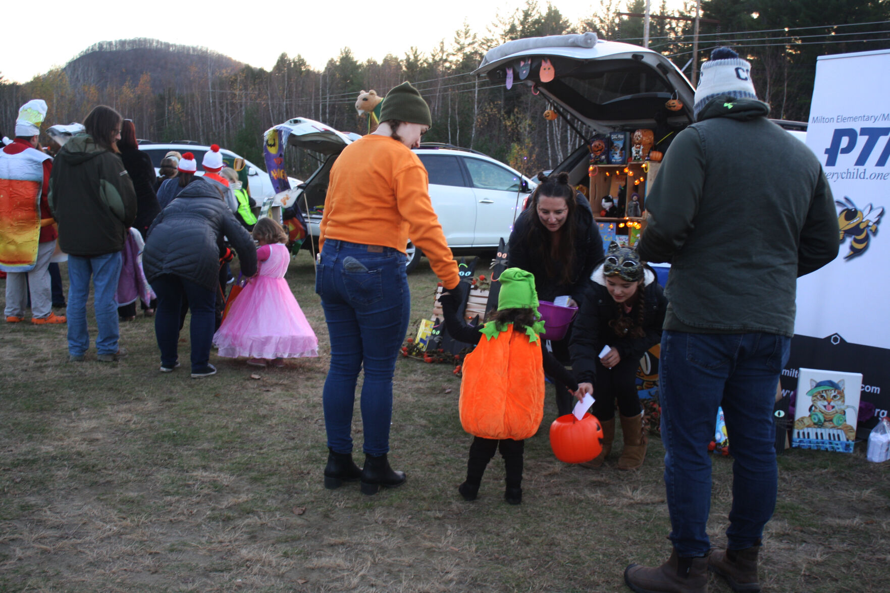 MiltonTrunkorTreatOct28202210281966.jpg